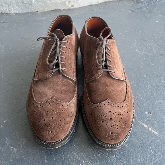 RARE Alden brown suede wingtip, modified last, size 7.5D - Picture 2 of 7